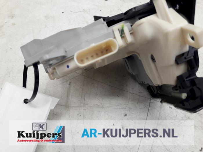 Deurslot Mechaniek 4Deurs rechts-voor - Audi A4