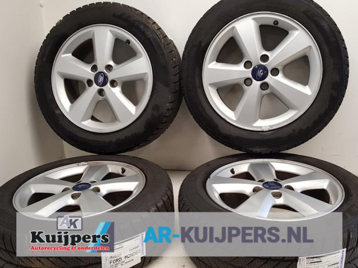 Velgen set + banden - Ford Mondeo