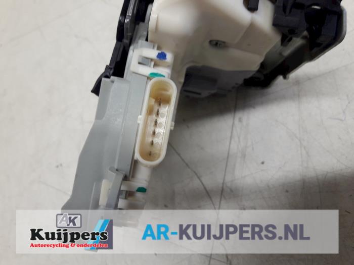 Deurslot Mechaniek 4Deurs rechts-achter - Audi A4