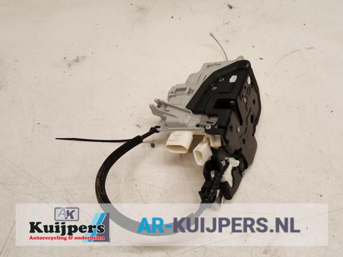 Deurslot Mechaniek 4Deurs rechts-achter - Audi A6