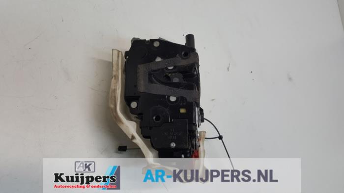 Deurslot Mechaniek 4Deurs rechts-voor - Volkswagen Phaeton