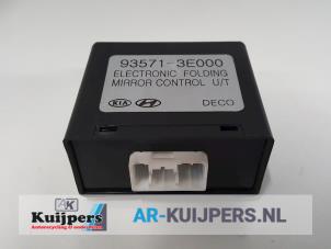 Gebruikte Module elektrische spiegel Kia Sorento I (JC) 2.5 CRDi 16V VGT Prijs € 35,00 Margeregeling aangeboden door Autorecycling Kuijpers