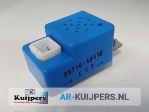 Gebruikte Alarm module Kia Sorento I (JC) 3.3 V6 24V Prijs € 18,00 Margeregeling aangeboden door Autorecycling Kuijpers