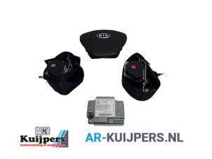 Gebruikte Airbag set Kia Cee'd Sporty Wagon (EDF) 1.6 16V Prijs € 299,00 Margeregeling aangeboden door Autorecycling Kuijpers