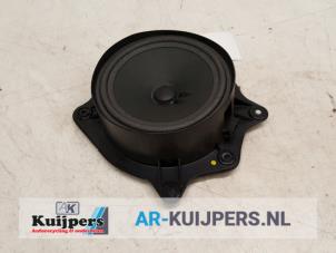 Gebruikte Speaker Mercedes S (W221) 3.0 S-320 CDI 24V Prijs € 19,50 Margeregeling aangeboden door Autorecycling Kuijpers