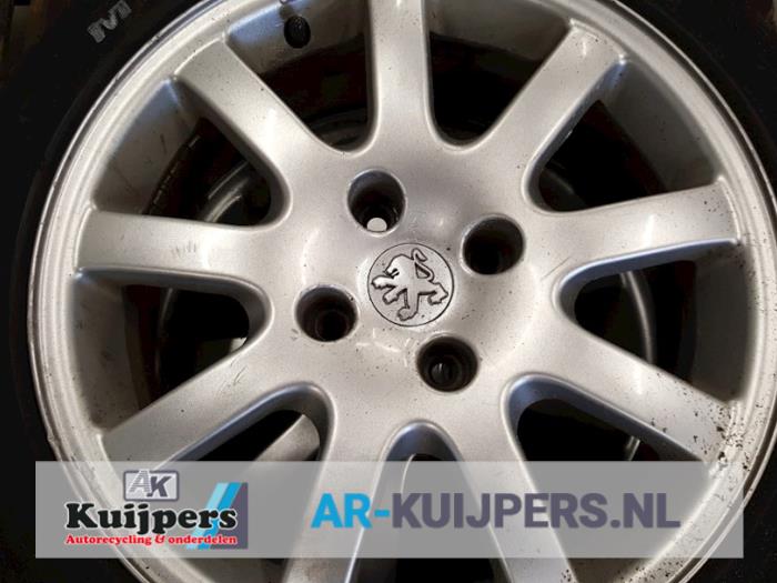 Velgen set + banden - Peugeot 206