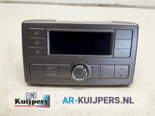 Gebruikte Airco bedieningspaneel Volkswagen Phaeton (3D) 4.2 V8 40V 4Motion Prijs € 50,00 Margeregeling aangeboden door Autorecycling Kuijpers