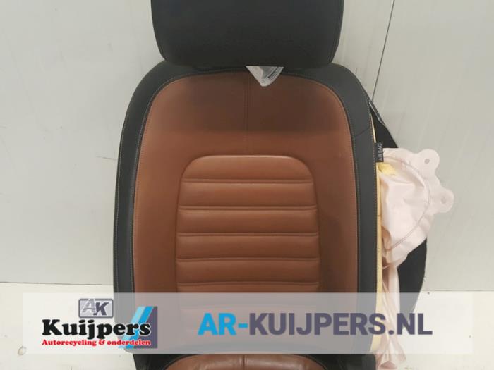 Stoel links - Volkswagen Passat