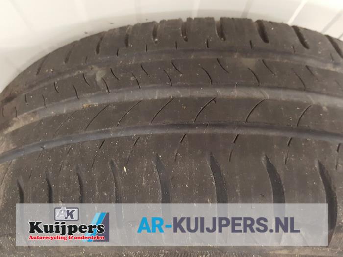 Velgen set + banden - Peugeot 206