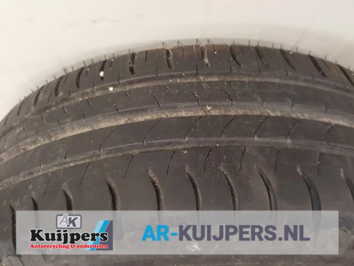 Velgen set + banden - Peugeot 206