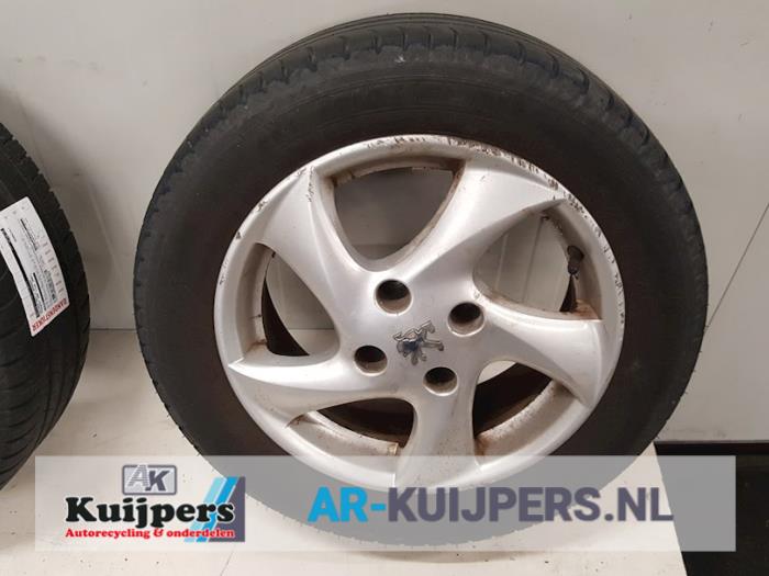 Velgen set + banden - Peugeot 206