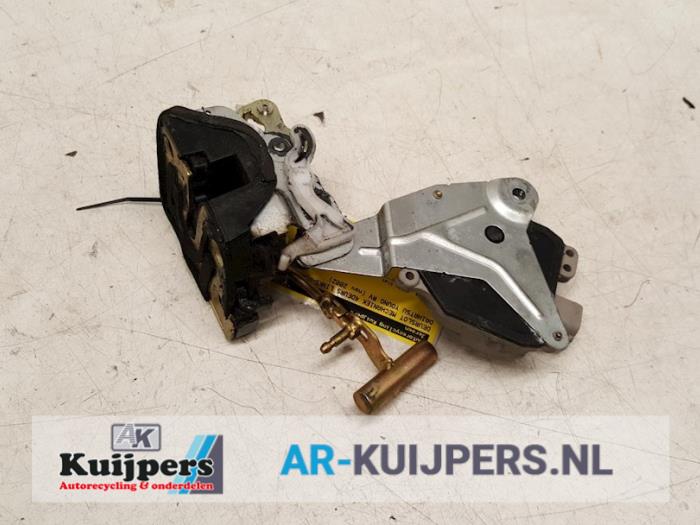 Deurslot Mechaniek 4Deurs links-achter - Daihatsu Young RV