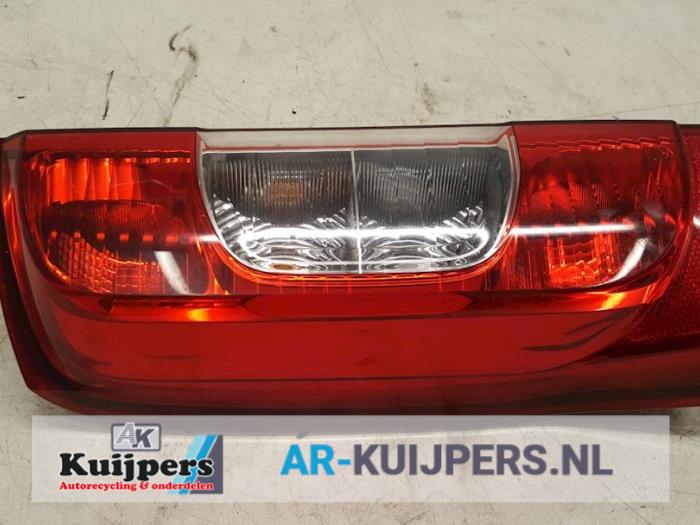 Achterlicht links - Citroen Nemo