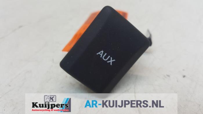 AUX/USB aansluiting - Honda Civic