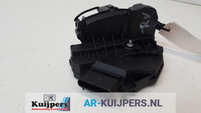 Portierslot Mechaniek 4Deurs rechts-voor van een Ford Focus 3 1.6 Ti-VCT 16V 125 2012