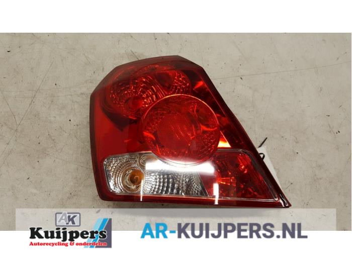 Achterlicht links - Chevrolet Kalos