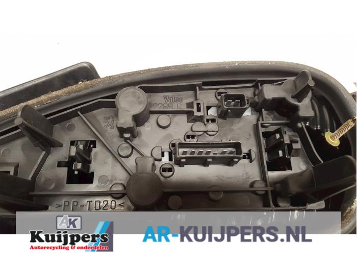 Achterlicht links - Peugeot 406