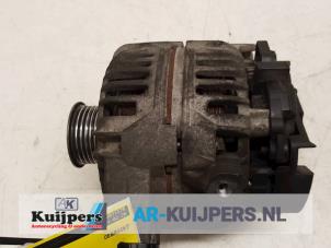 Gebruikte Dynamo Opel Omega B (25/26/27) 2.2 16V Prijs € 20,00 Margeregeling aangeboden door Autorecycling Kuijpers