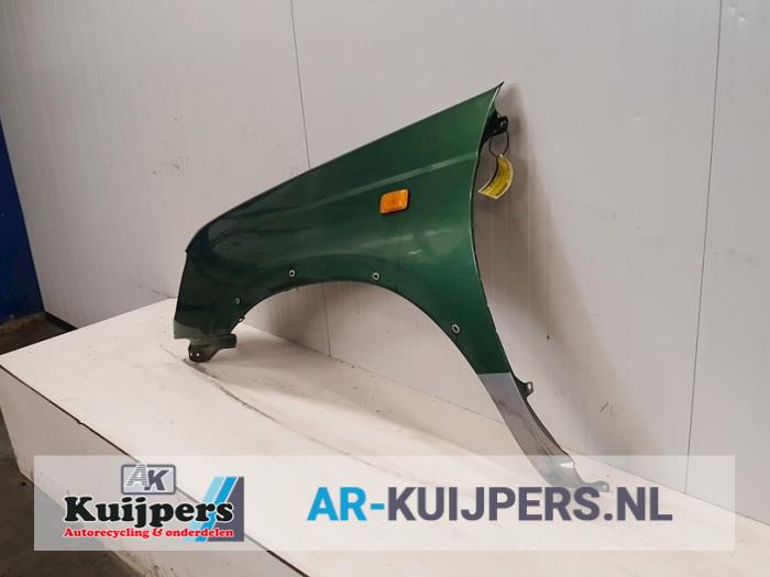 Scherm links-voor - Nissan King Cab