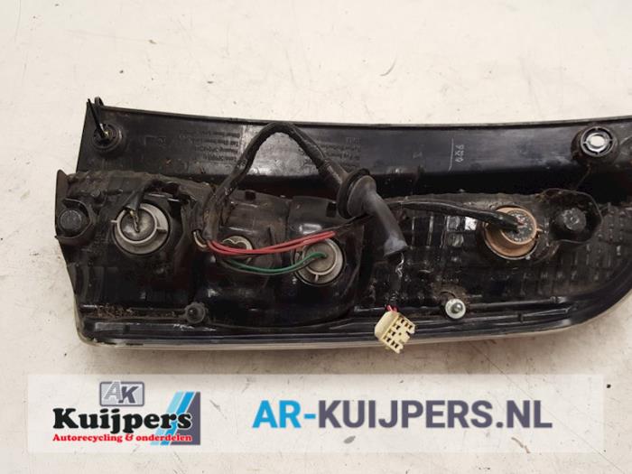 Achterlicht links - Daihatsu Sirion