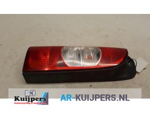 Gebruikte Achterlicht links Opel Movano Combi 2.5 CDTI Prijs € 24,00 Margeregeling aangeboden door Autorecycling Kuijpers