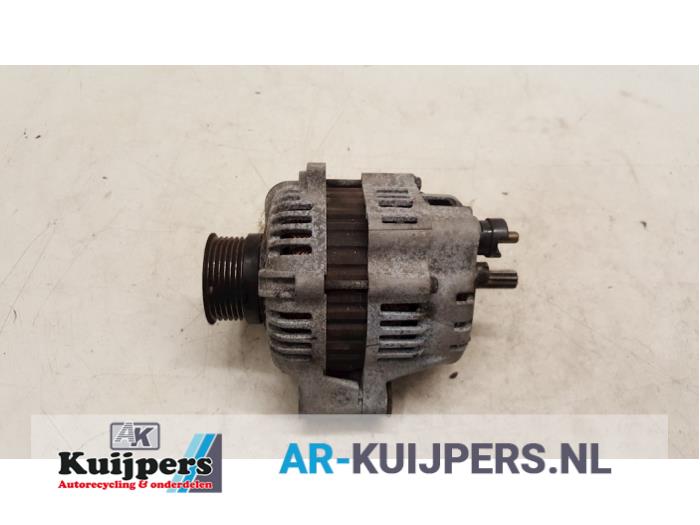 Dynamo van een Kia Magentis (GE) 2.0 CRDi 16V 2008