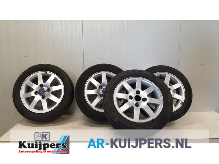 Velgen set + banden - Ford KA