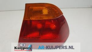 Gebruikte Achterlicht rechts BMW 3 serie (E46/4) 318i Prijs € 10,00 Margeregeling aangeboden door Autorecycling Kuijpers