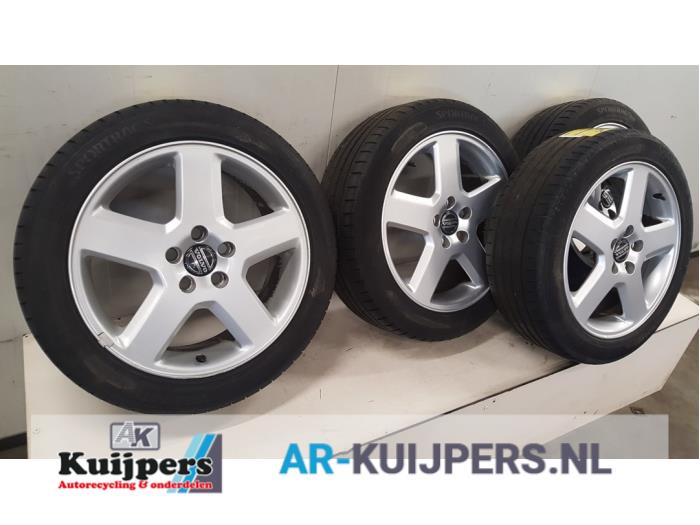 Velgen set + banden - Volvo V50