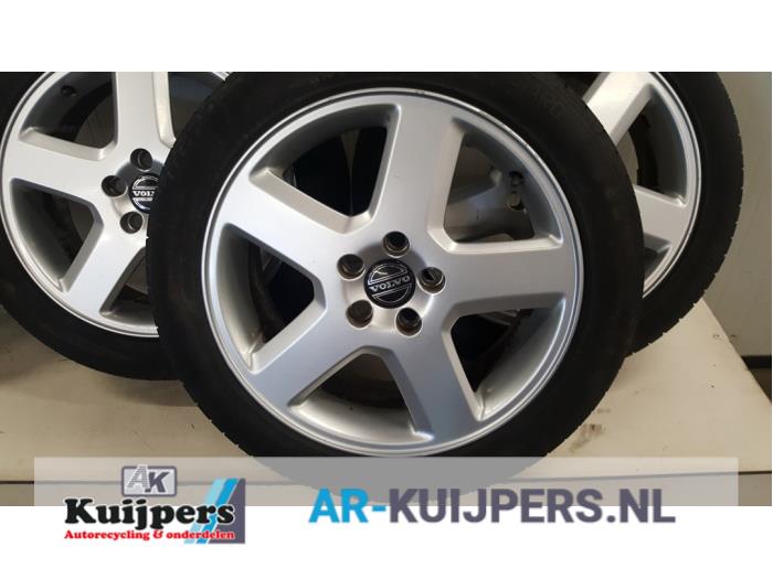 Velgen set + banden - Volvo V50