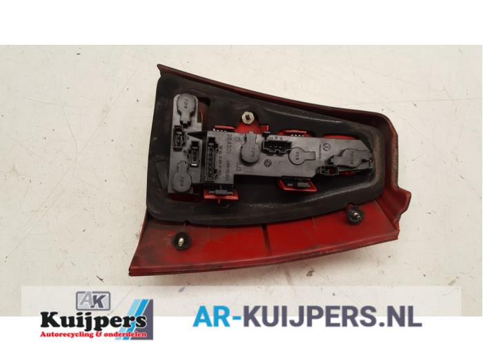 Achterlicht links - Volkswagen Golf