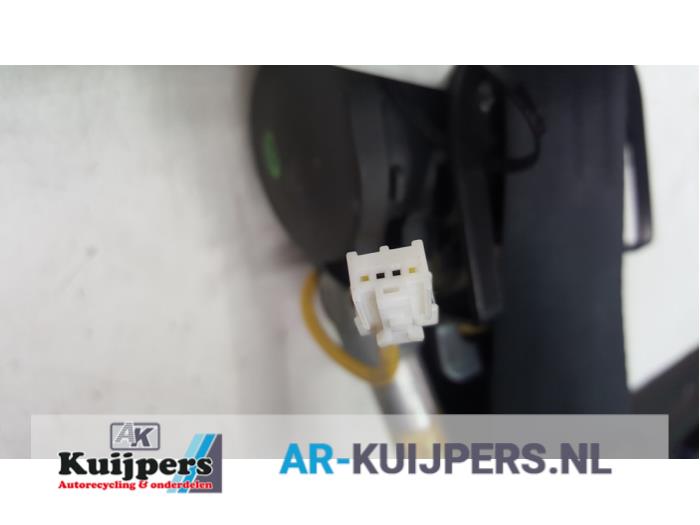 Veiligheidsgordel rechts-voor - Nissan Primera