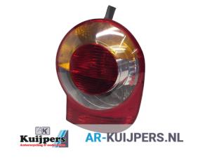 Gebruikte Achterlicht rechts Renault Modus/Grand Modus (JP) 1.4 16V Prijs € 29,00 Margeregeling aangeboden door Autorecycling Kuijpers