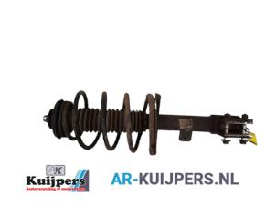 Gebruikte Mac Phersonpoot rechts-voor Citroen C4 Berline (LC) 1.6 16V VTi 120 Prijs € 25,00 Margeregeling aangeboden door Autorecycling Kuijpers