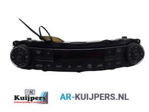 Gebruikte Bedieningspaneel Airco Mercedes E 4-matic (W211) 5.0 E-500 V8 32V Prijs € 65,00 Margeregeling aangeboden door Autorecycling Kuijpers