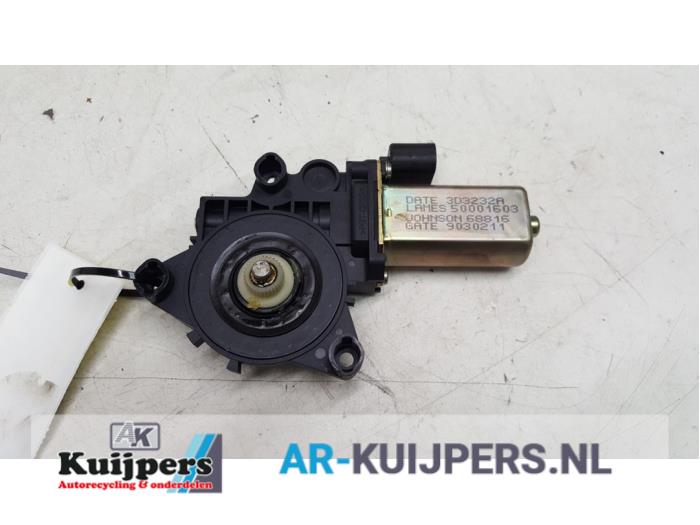 Raammotor Portier van een Fiat Stilo (192A/B) 2.4 20V Abarth 3-Drs. 2004