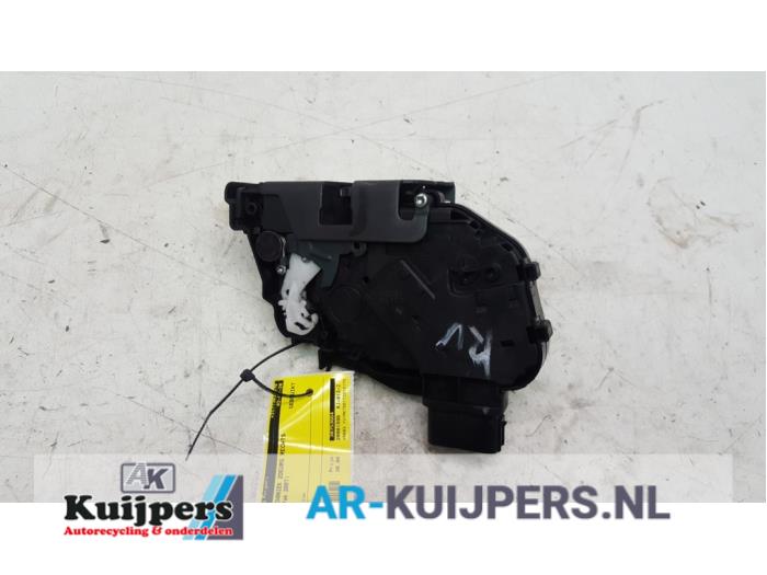 Deurslot Mechaniek 2Deurs rechts van een Volvo C30 (EK/MK) 2.0 D 16V 2007