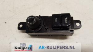 Gebruikte Multi Media Regelunit Peugeot 208 I (CA/CC/CK/CL) 1.2 Vti 12V PureTech 82 Prijs € 19,00 Margeregeling aangeboden door Autorecycling Kuijpers
