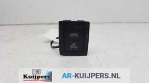 Gebruikte Alarm sensor Volkswagen Touareg (7LA/7L6) 5.0 TDI V10 Prijs € 25,00 Margeregeling aangeboden door Autorecycling Kuijpers