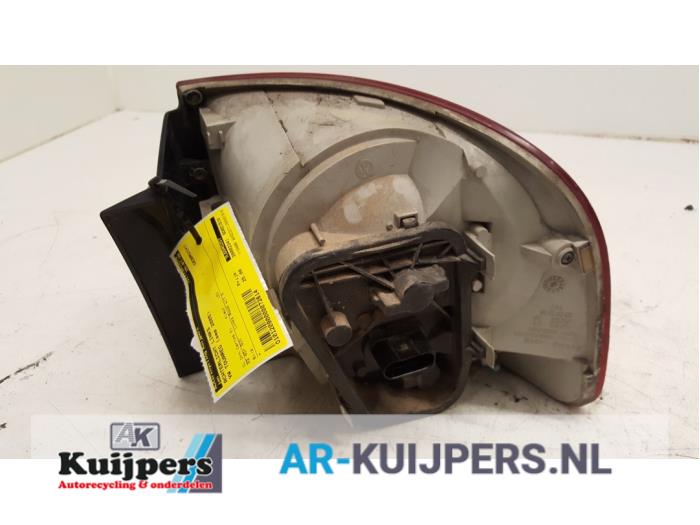 Achterlicht links - Volkswagen Touareg