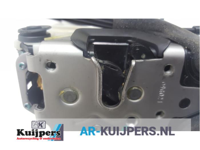 Deurslot Mechaniek 4Deurs rechts-achter - Opel Insignia