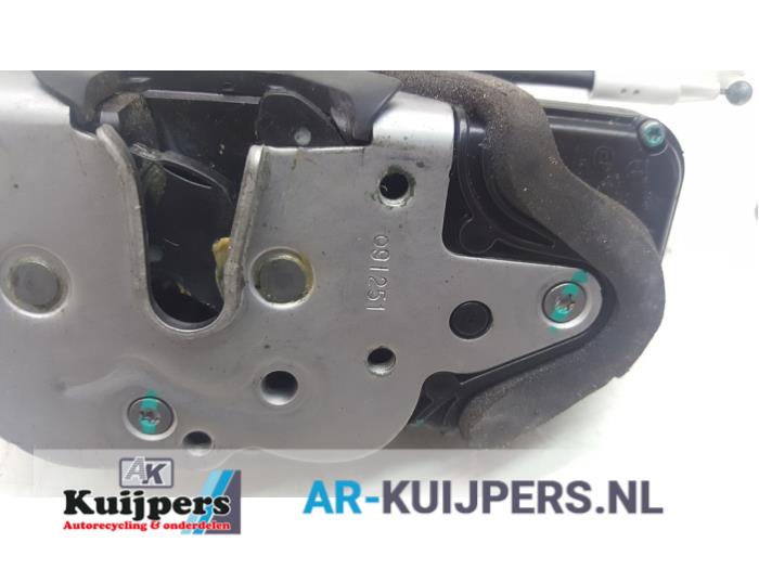 Deurslot Mechaniek 4Deurs rechts-voor - Opel Insignia