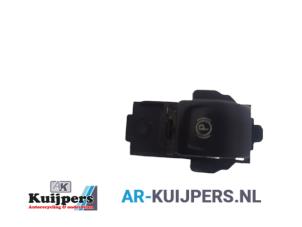 Gebruikte Handrem schakelaar Opel Insignia 1.8 16V Ecotec Prijs € 15,00 Margeregeling aangeboden door Autorecycling Kuijpers