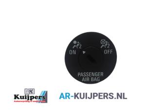 Gebruikte Airbag Slot Opel Insignia 1.8 16V Ecotec Prijs € 15,00 Margeregeling aangeboden door Autorecycling Kuijpers