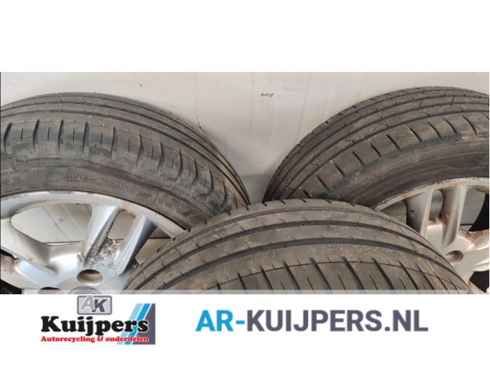 Velgen set + banden - Fiat Punto