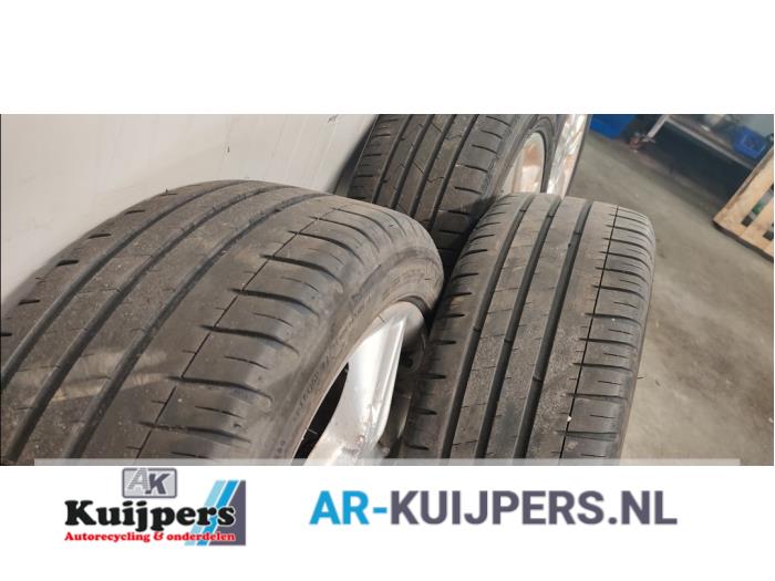 Velgen set + banden - Fiat Punto