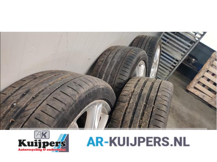 Velgen set + banden - Volkswagen Golf Plus