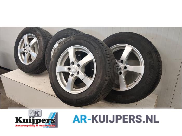 Velgen set + winterbanden - Nissan Qashqai