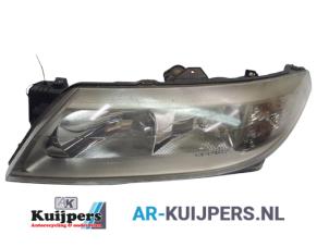 Gebruikte Linker Koplamp Renault Laguna II (BG) 3.0 V6 24V Prijs € 45,00 Margeregeling aangeboden door Autorecycling Kuijpers