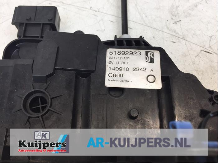 Deurslot Mechaniek 4Deurs rechts-voor - Fiat Punto Evo